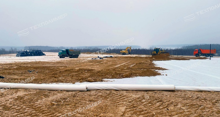 Разрушая миф: Почему плотность — не главный критерий выбора геотекстиля?